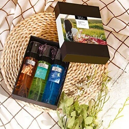 Does Not Apply Ароматизированный спрей для тела, подарочный набор для женщин, 3,4 жидких унции
Does Not Apply Ароматизированный спрей для тела, подарочный набор для женщин, 3,4 жидких унции