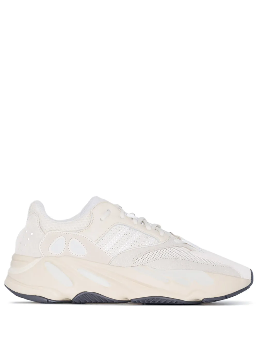 Кроссовки Yeezy 700 Analog adidas Yeezy, белый 
Кроссовки Yeezy 700 Analog adidas Yeezy, белый