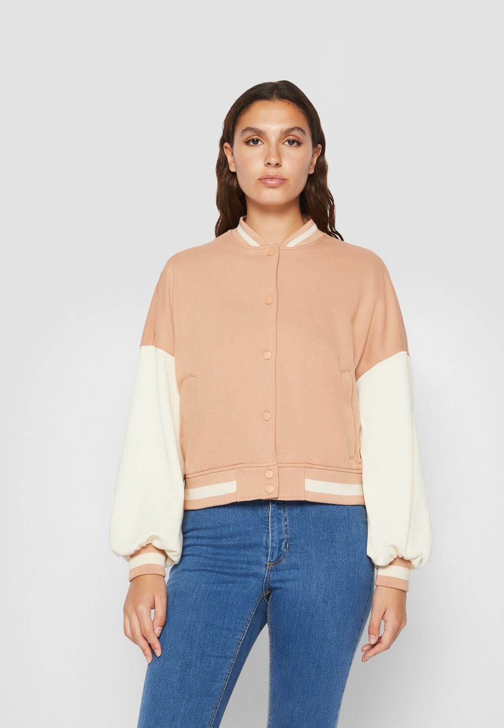 Куртка бомбер Urban Classics, Коричневый, Куртка бомбер Urban Classics
Куртка бомбер Urban Classics, Коричневый, Куртка бомбер Urban Classics