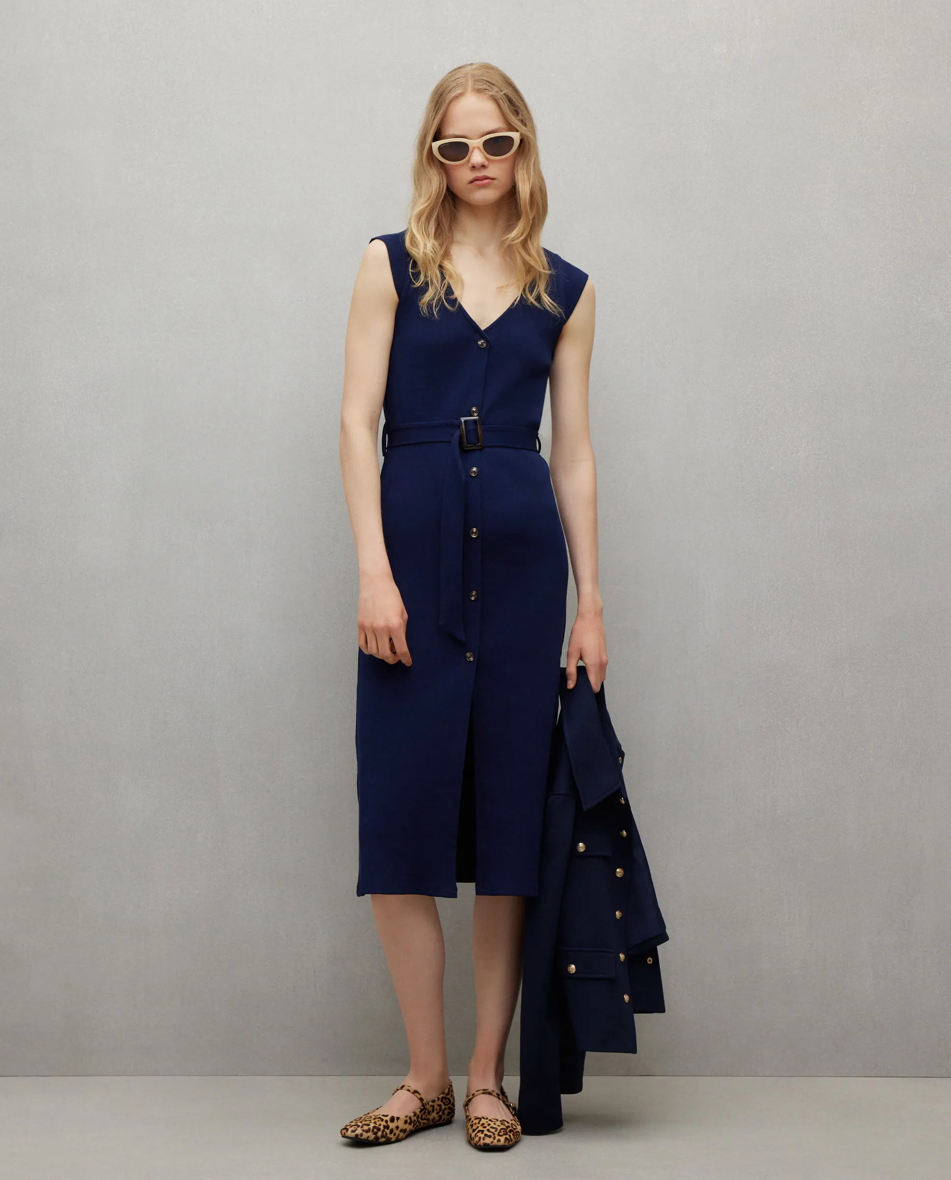 Миди-платье без рукавов с рубчиком Easy Wear, темно-синий
Миди-платье без рукавов с рубчиком Easy Wear, темно-синий