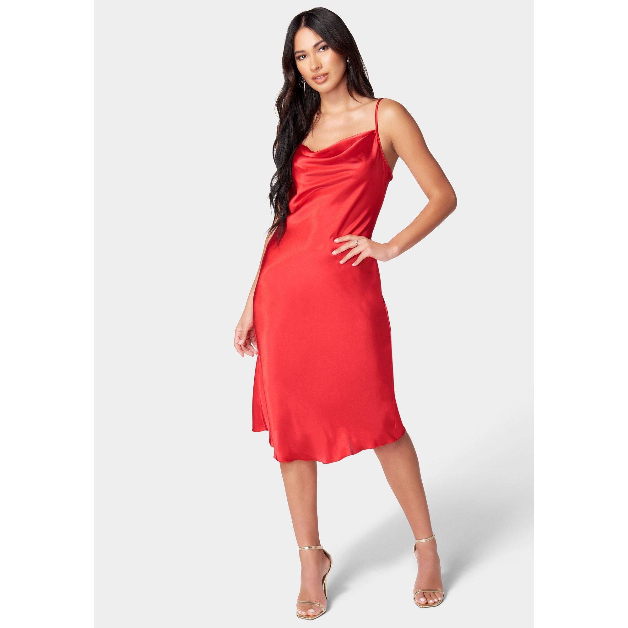 Женское атласное платье-комбинация миди Bebe Bebe, красный
Женское атласное платье-комбинация миди Bebe Bebe, красный