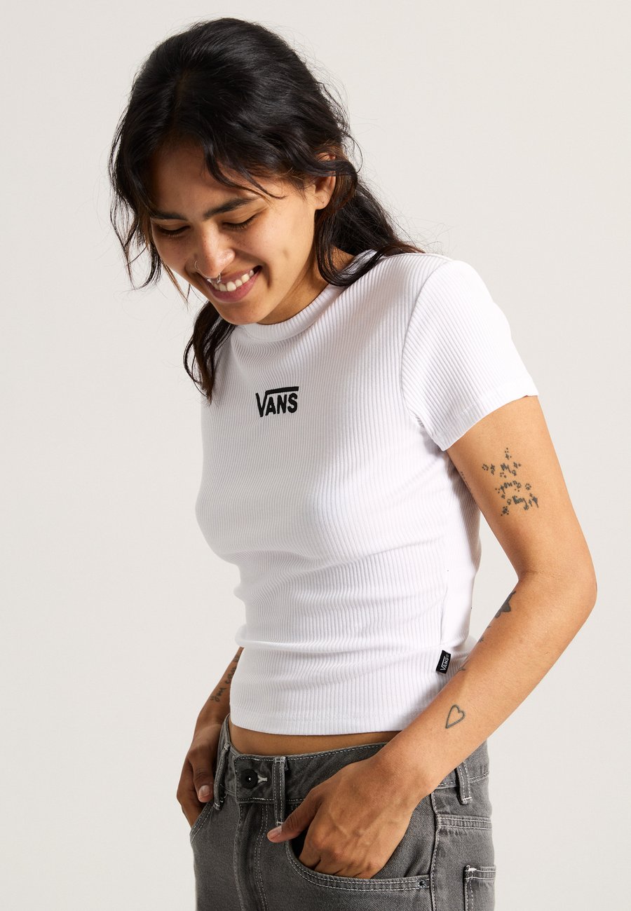 Футболка Vans CAMERON, White, Белый, Футболка Vans CAMERON, White
Футболка Vans CAMERON, White, Белый, Футболка Vans CAMERON, White