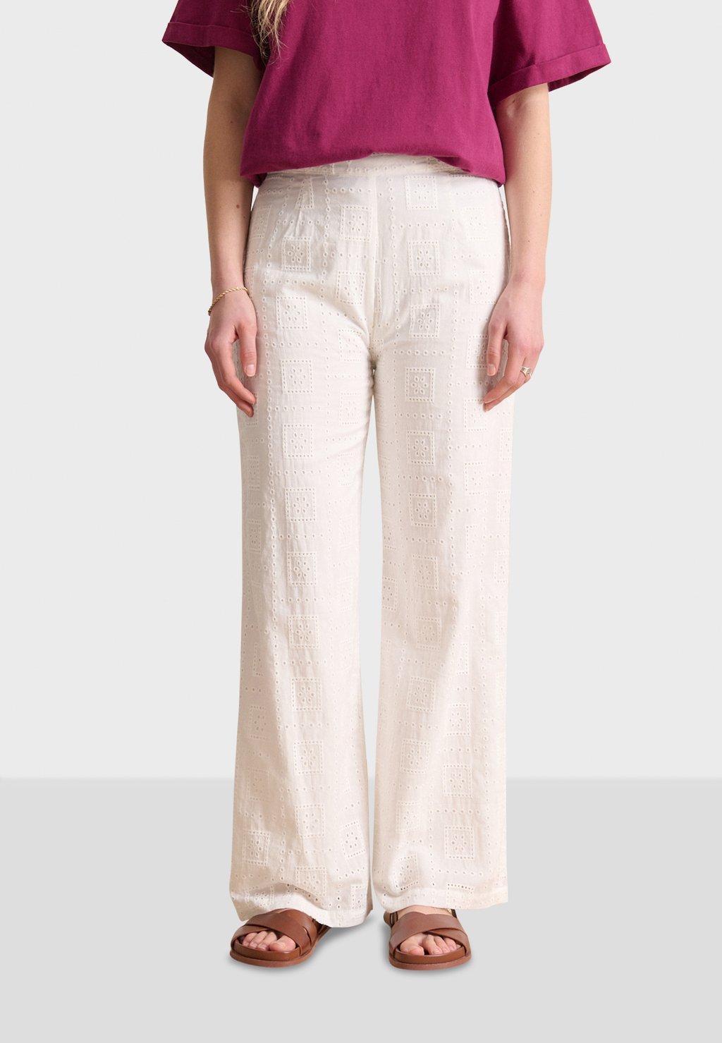 Брюки TONIC Garance Paris, кремовый
Брюки TONIC Garance Paris, кремовый