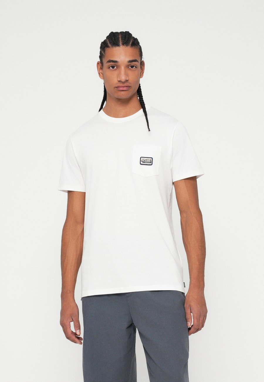 Футболка Rip Curl SPORTLINE BADGE TEE UNISEX, Bone/Off-White, Белый, Футболка Rip Curl SPORTLINE BADGE TEE UNISEX, Bone/Off-White
Футболка Rip Curl SPORTLINE BADGE TEE UNISEX, Bone/Off-White, Белый, Футболка Rip Curl SPORTLINE BADGE TEE UNISEX, Bone/Off-White