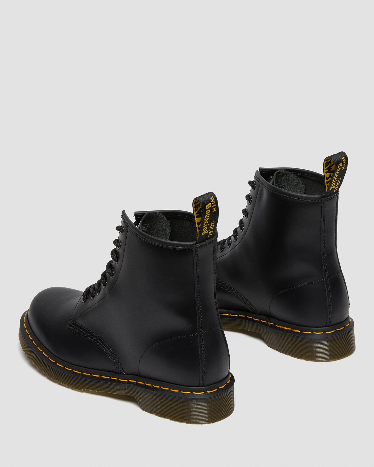Ботинки из гладкой кожи 1460 на шнуровке Dr. Martens
Ботинки из гладкой кожи 1460 на шнуровке Dr. Martens