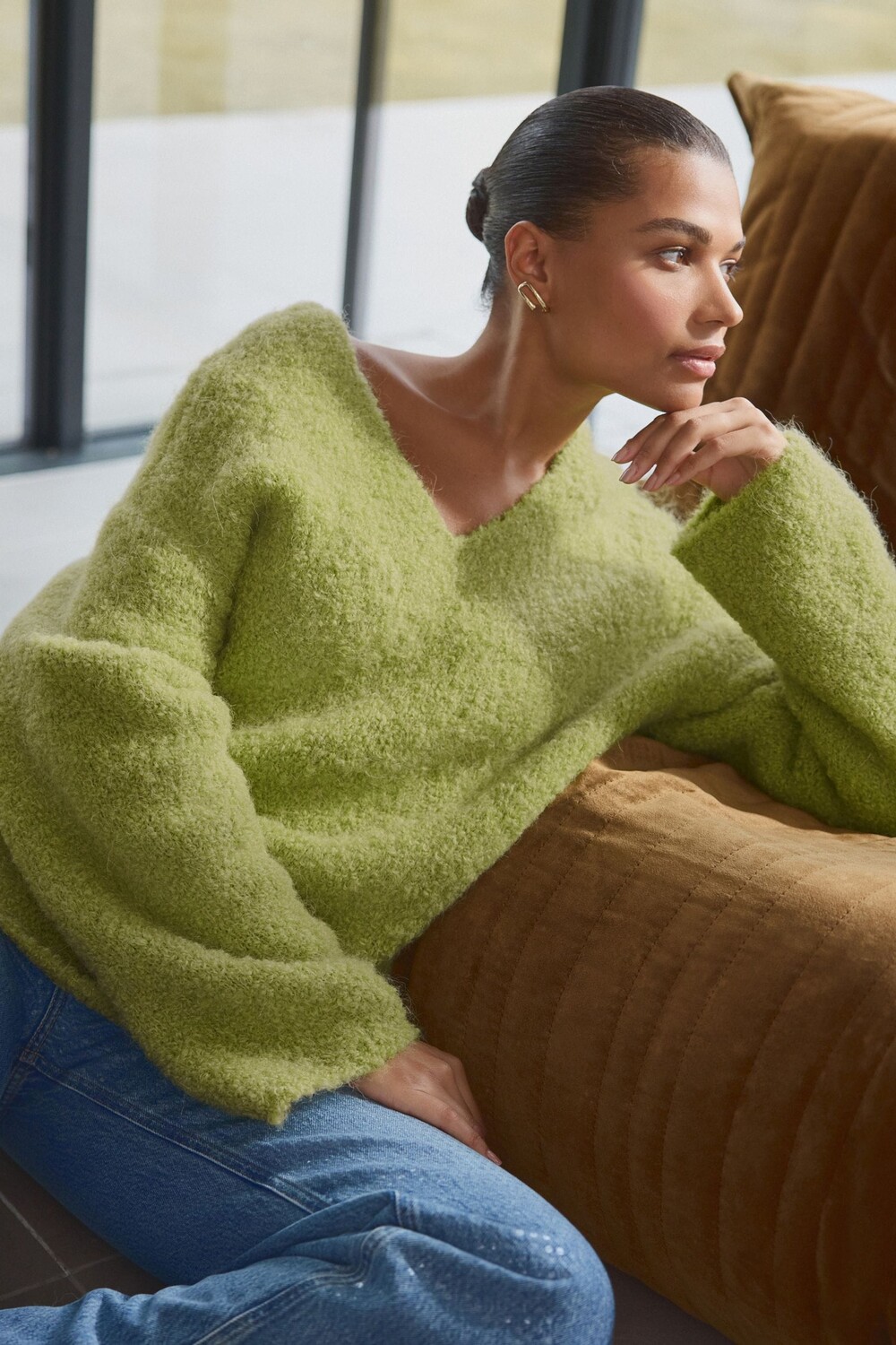 Мягкий на ощупь джемпер из букле с V образным вырезом премиум класса Next, зеленый
Мягкий на ощупь джемпер из букле с V образным вырезом премиум класса Next, зеленый