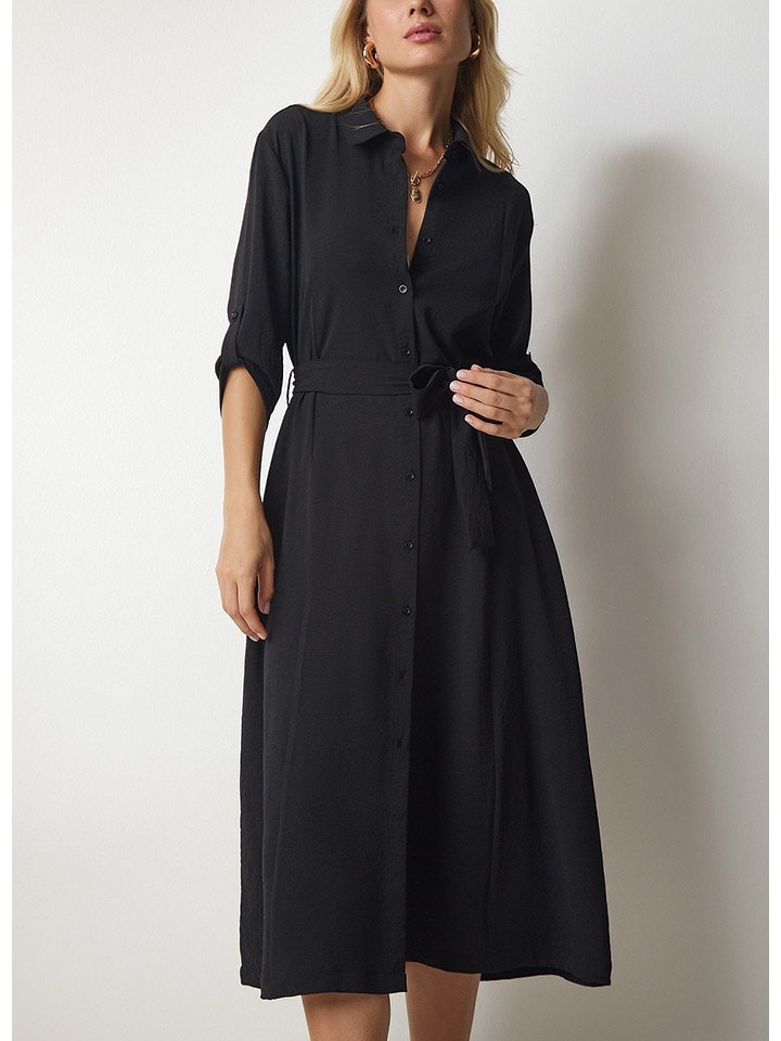 Milan Kiss Платье в черном
Milan Kiss Платье в черном