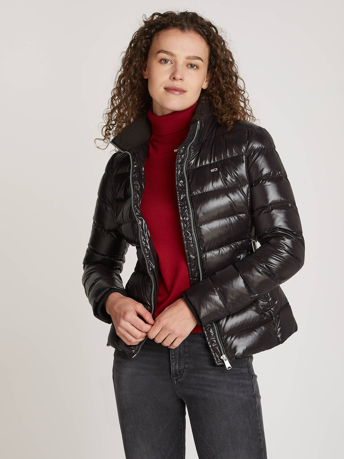 Куртка Tommy Jeans Slim Fit, черный
Куртка Tommy Jeans Slim Fit, черный