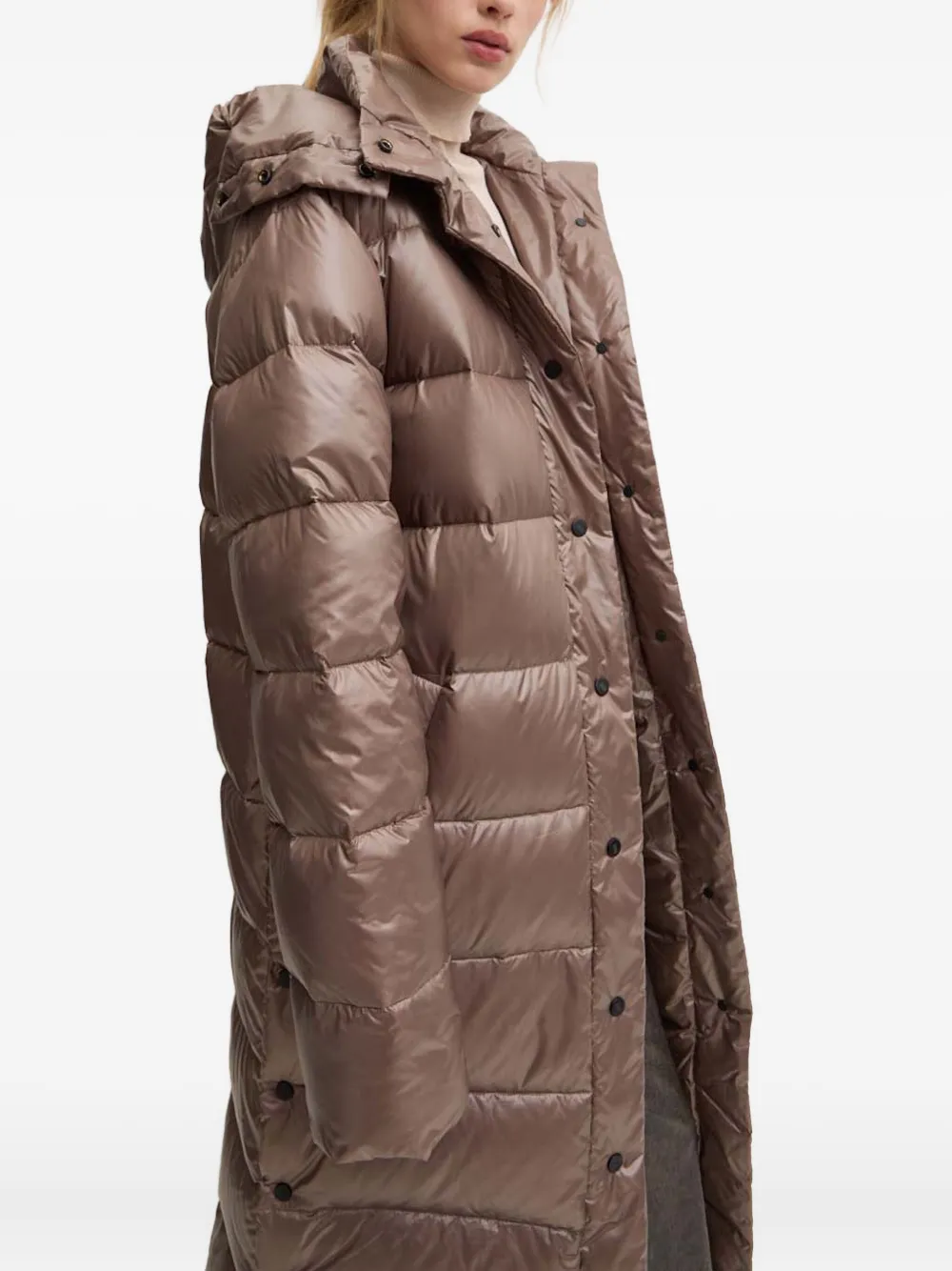 Стеганое пальто с капюшоном Mmc Studio, коричневый
Стеганое пальто с капюшоном Mmc Studio, коричневый