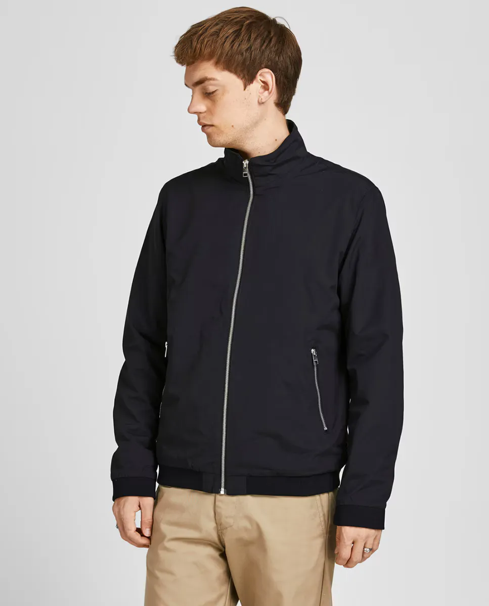 Мужской бомбер Jack & Jones, черный
Мужской бомбер Jack & Jones, черный