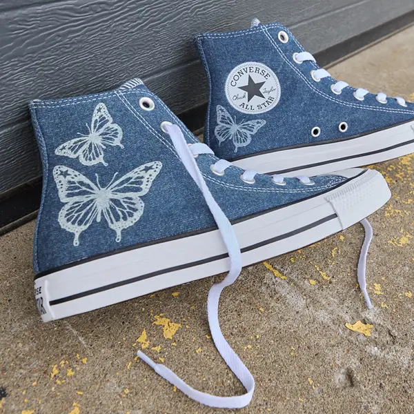 Высокие кроссовки Converse Chuck Taylor All Star, цвет Denim/Butterfly
Высокие кроссовки Converse Chuck Taylor All Star, цвет Denim/Butterfly