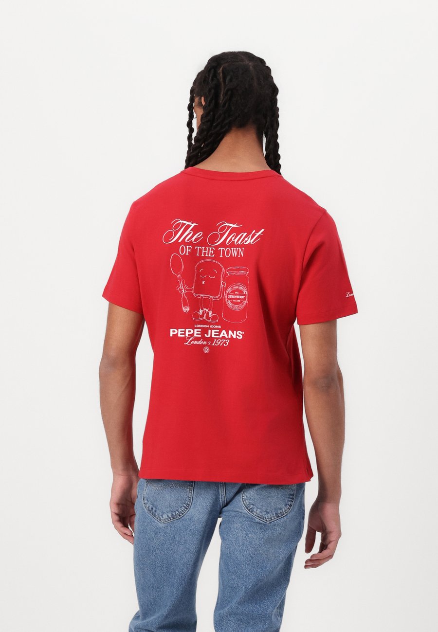 Футболка Pepe Jeans THIAGO TEE, Rugby Red/Red, Красный, Футболка Pepe Jeans THIAGO TEE, Rugby Red/Red
Футболка Pepe Jeans THIAGO TEE, Rugby Red/Red, Красный, Футболка Pepe Jeans THIAGO TEE, Rugby Red/Red