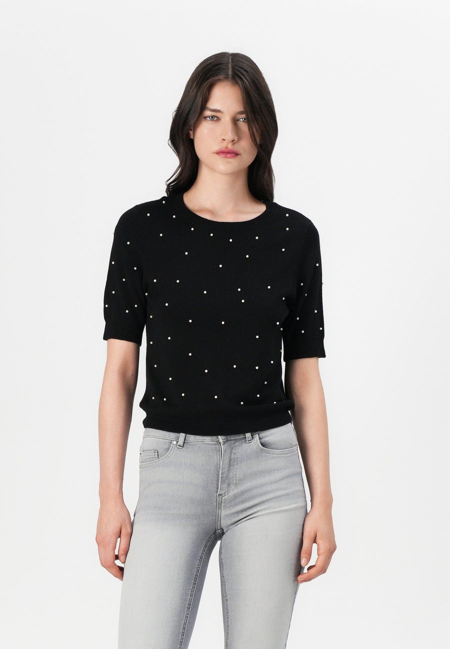 Футболка ONLY ONLVENICE LIFE SS O-NECK KNT, Black /Black, Черный, Футболка ONLY ONLVENICE LIFE SS O-NECK KNT, Black /Black
Футболка ONLY ONLVENICE LIFE SS O-NECK KNT, Black /Black, Черный, Футболка ONLY ONLVENICE LIFE SS O-NECK KNT, Black /Black