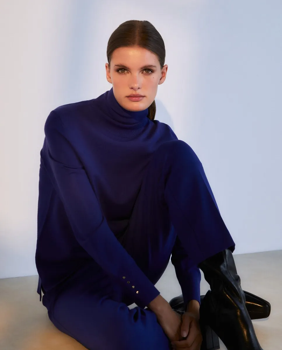 Женский приталенный свитер с длинными рукавами Woman El Corte Inglés, цвет Azul tinta
Женский приталенный свитер с длинными рукавами Woman El Corte Inglés, цвет Azul tinta