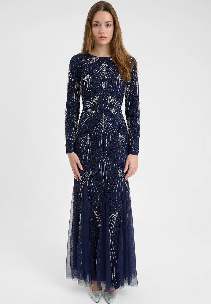 Платье Maryisa EMBELLISHED SEQUINS , Mid Night Blue/Dark Blue
Платье Maryisa EMBELLISHED SEQUINS , Mid Night Blue/Dark Blue