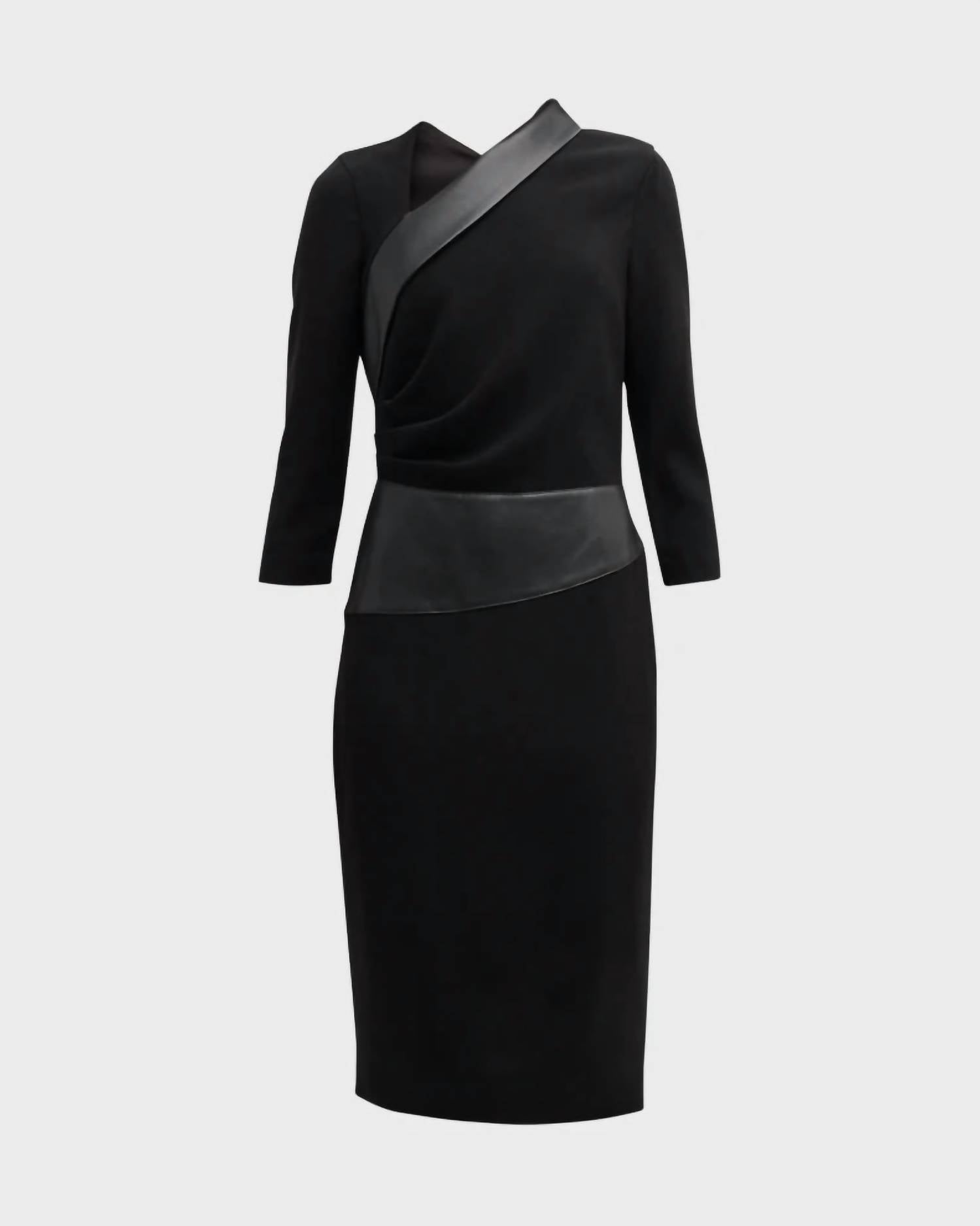 Черное платье с отделкой из искусственной кожи на креповой подошве Teri Jon
Черное платье с отделкой из искусственной кожи на креповой подошве Teri Jon