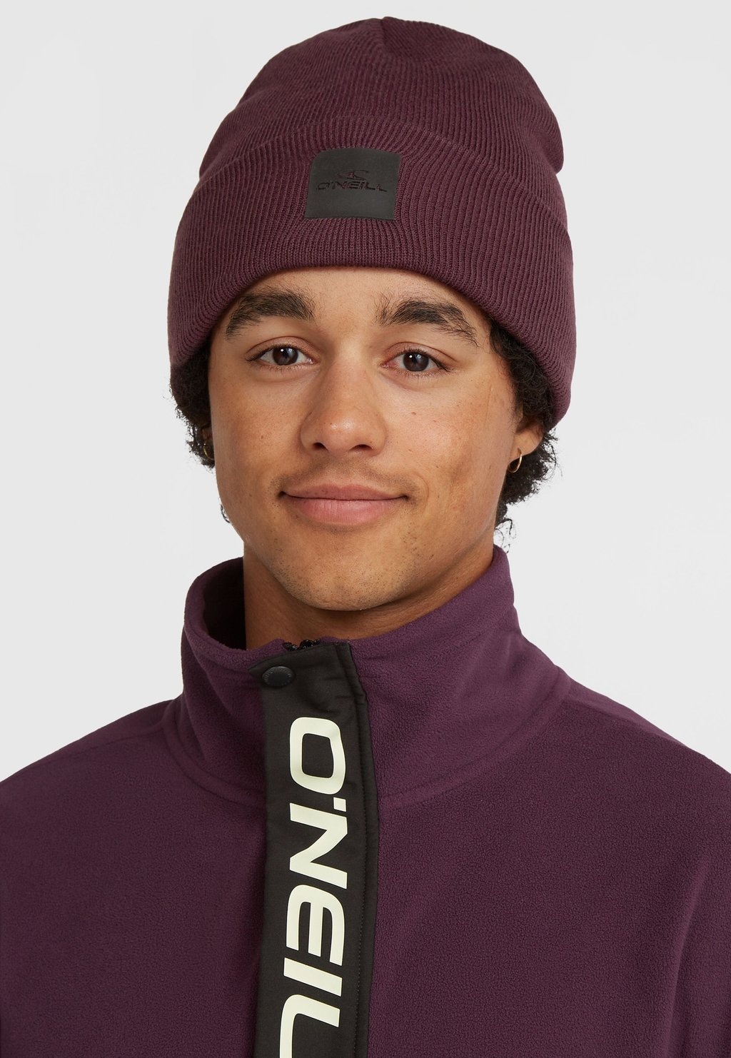 Шапка CUBE O'Neill, фиолетовый
Шапка CUBE O'Neill, фиолетовый