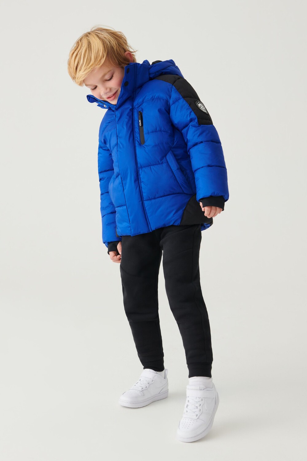 Короткое утепленное пальто Clarks, синий
Короткое утепленное пальто Clarks, синий