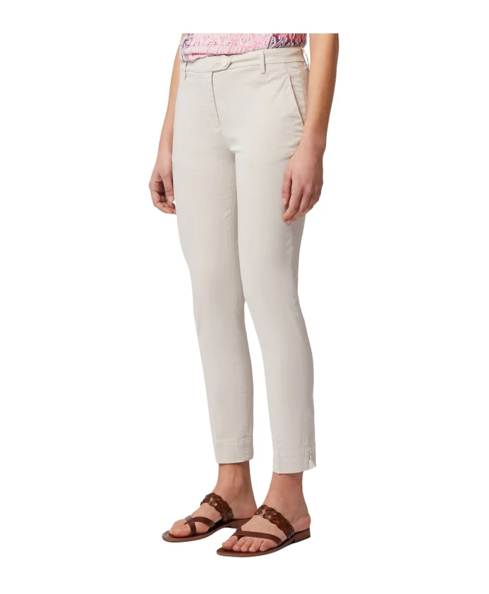 Брюки цвета слоновой кости Harmont & Blaine, бежевый
Брюки цвета слоновой кости Harmont & Blaine, бежевый