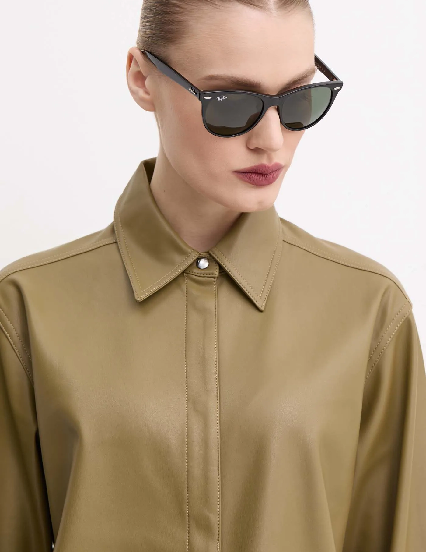 Очки Wayfarer II Classic Ray-Ban, черный
Очки Wayfarer II Classic Ray-Ban, черный