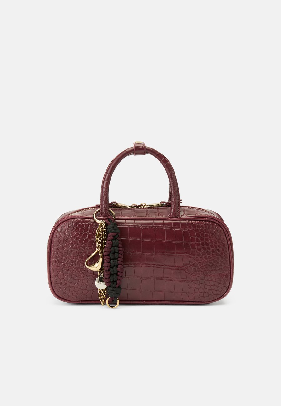 Сумка Dolce Vita FLYN, Burgundy/Bordeaux
Сумка Dolce Vita FLYN, Burgundy/Bordeaux