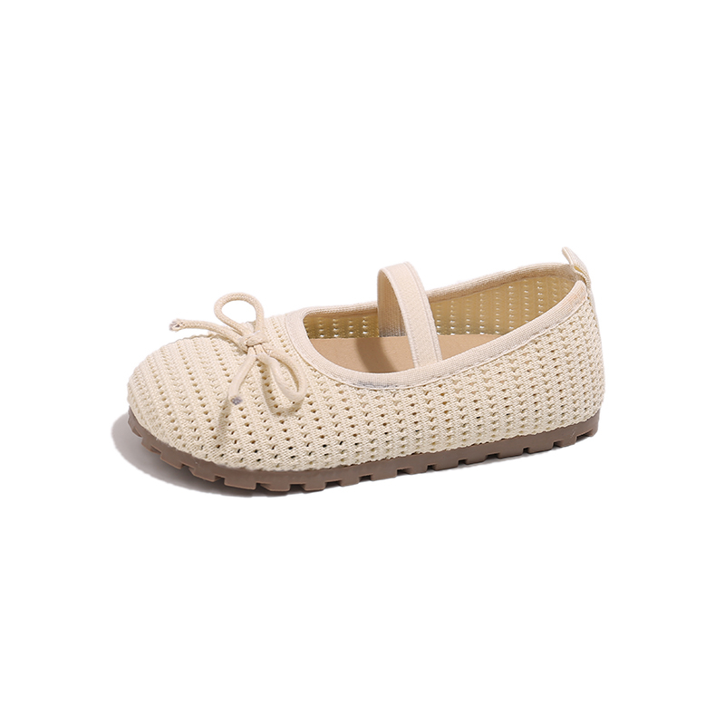 Низкие детские кроссовки для повседневной носки. Дети 3–7 лет. TONYBEAR, экрю
Низкие детские кроссовки для повседневной носки. Дети 3–7 лет. TONYBEAR, экрю