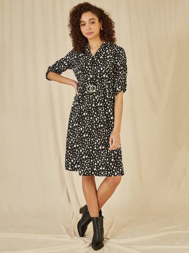 Приталенное платье с принтом dash Yumi, черный/белый
Приталенное платье с принтом dash Yumi, черный/белый