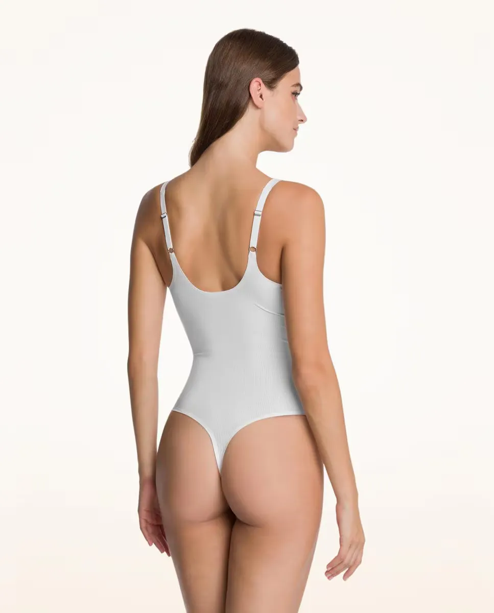 Топ на бретелях с круглым вырезом Wolford, розовый
Топ на бретелях с круглым вырезом Wolford, розовый