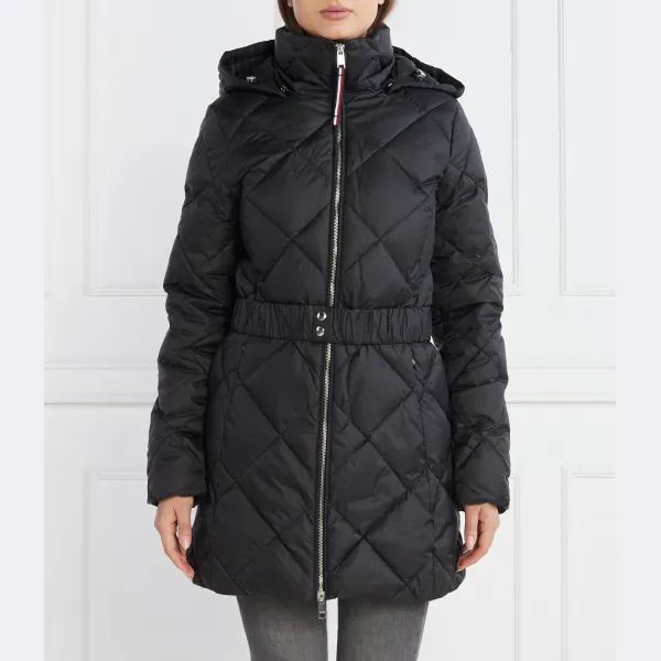 Приподнятое пальто-пуховик с поясом Tommy Hilfiger, черный
Приподнятое пальто-пуховик с поясом Tommy Hilfiger, черный