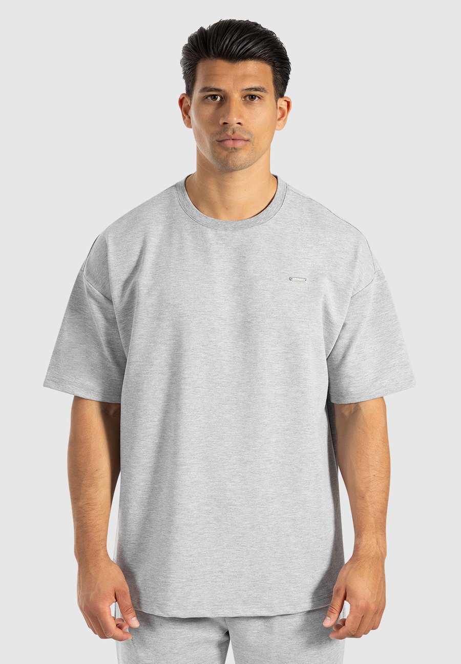 Футболка Smilodox THIAGO OVERSIZE BASIC, Grau Melange/Mottled Grey, Серый, Футболка Smilodox THIAGO OVERSIZE BASIC, Grau Melange/Mottled Grey
Футболка Smilodox THIAGO OVERSIZE BASIC, Grau Melange/Mottled Grey, Серый, Футболка Smilodox THIAGO OVERSIZE BASIC, Grau Melange/Mottled Grey