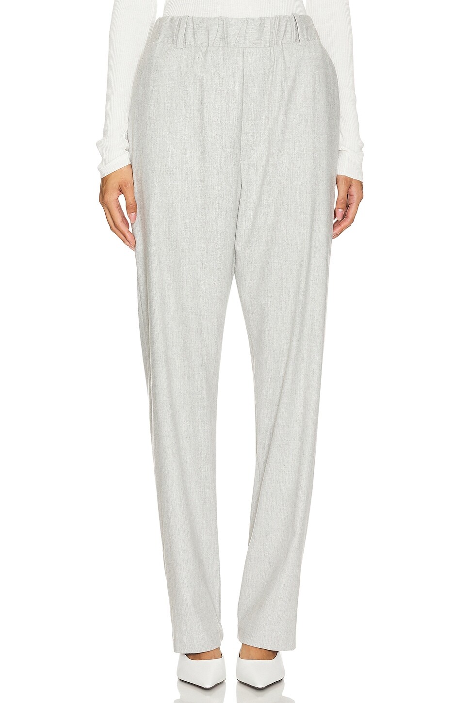 Брюки шерстяные, надеваемые на завязку Enza Costa, серый
Брюки шерстяные, надеваемые на завязку Enza Costa, серый