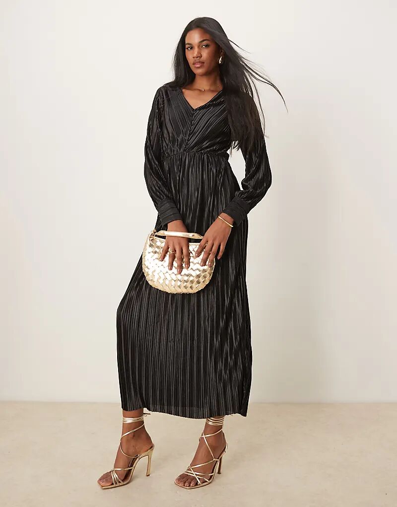 Платье с длинными рукавами плиссе черного цвета YAS
Платье с длинными рукавами плиссе черного цвета YAS