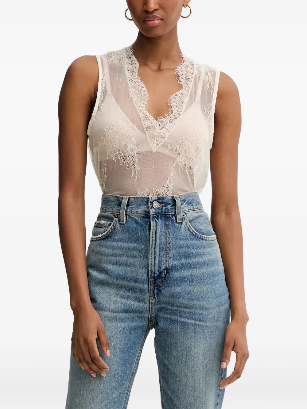 Комплект из жакета с лацканами «пик» и топа (набор из двух предметов) Blugirl, коричневый
Комплект из жакета с лацканами «пик» и топа (набор из двух предметов) Blugirl, коричневый