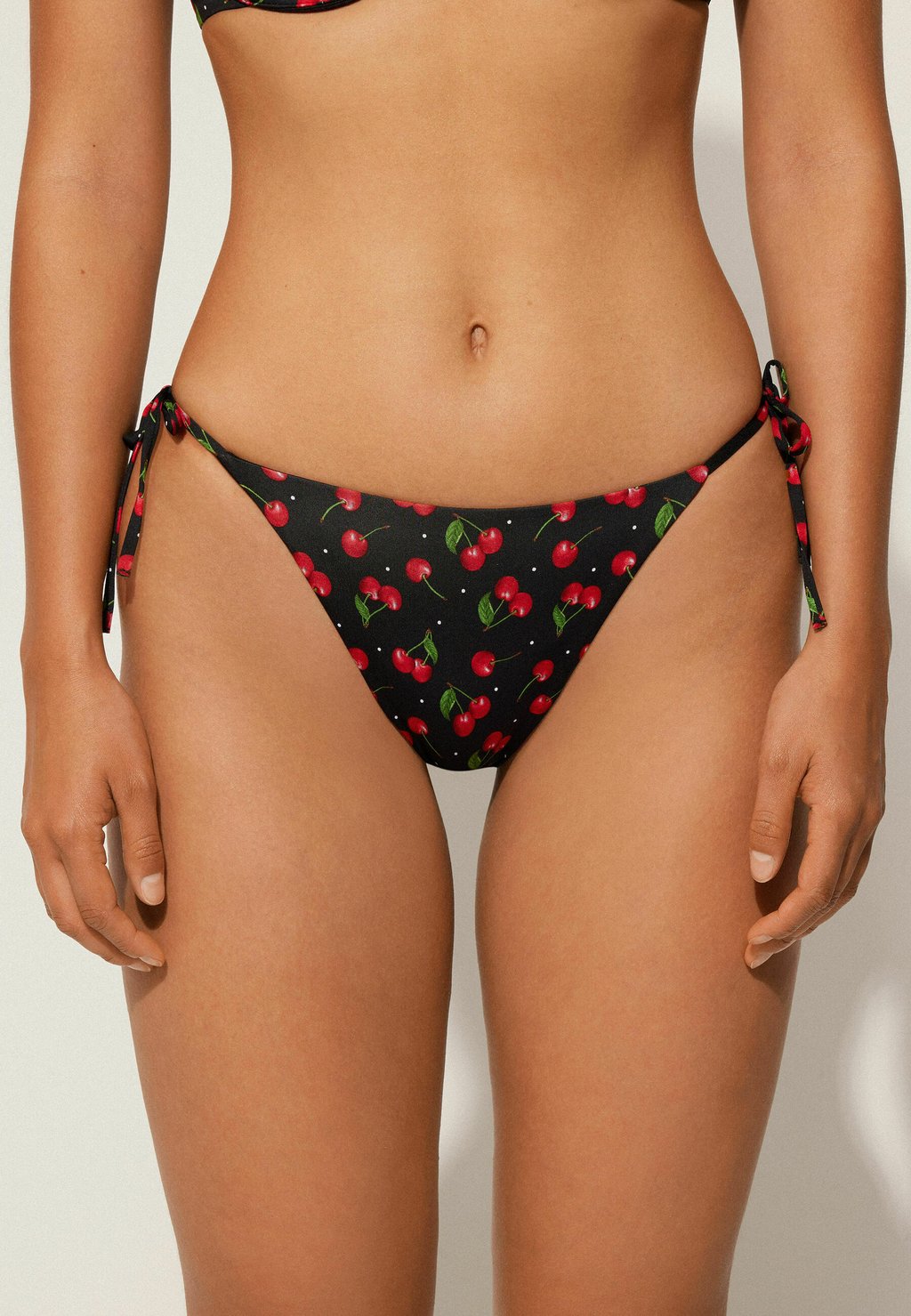 Плавки бикини Tezenis, темно-красный
Плавки бикини Tezenis, темно-красный