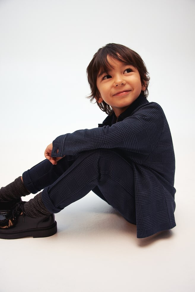 Элегантные спортивные брюки H&M, синий
Элегантные спортивные брюки H&M, синий