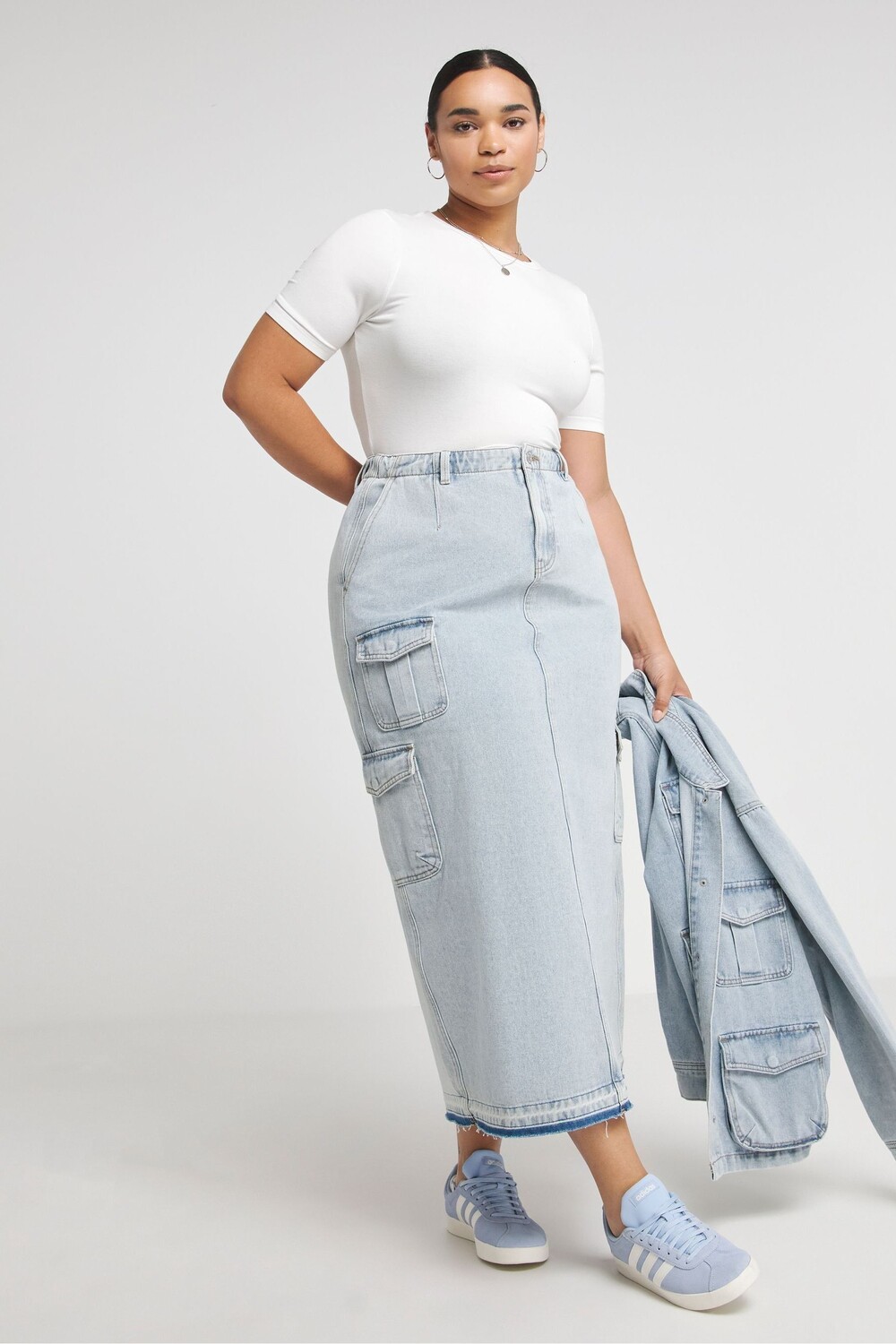 Джинсовая юбка макси с карманами-карго Simply Be, синий 
Джинсовая юбка макси с карманами-карго Simply Be, синий