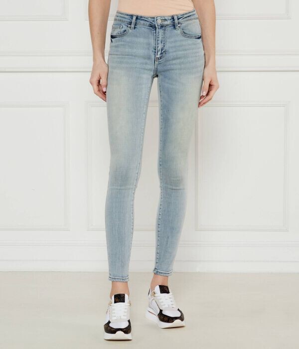Джинсы женские Armani Exchange скинни из хлопка и лиоцелла, голубой
Джинсы женские Armani Exchange скинни из хлопка и лиоцелла, голубой