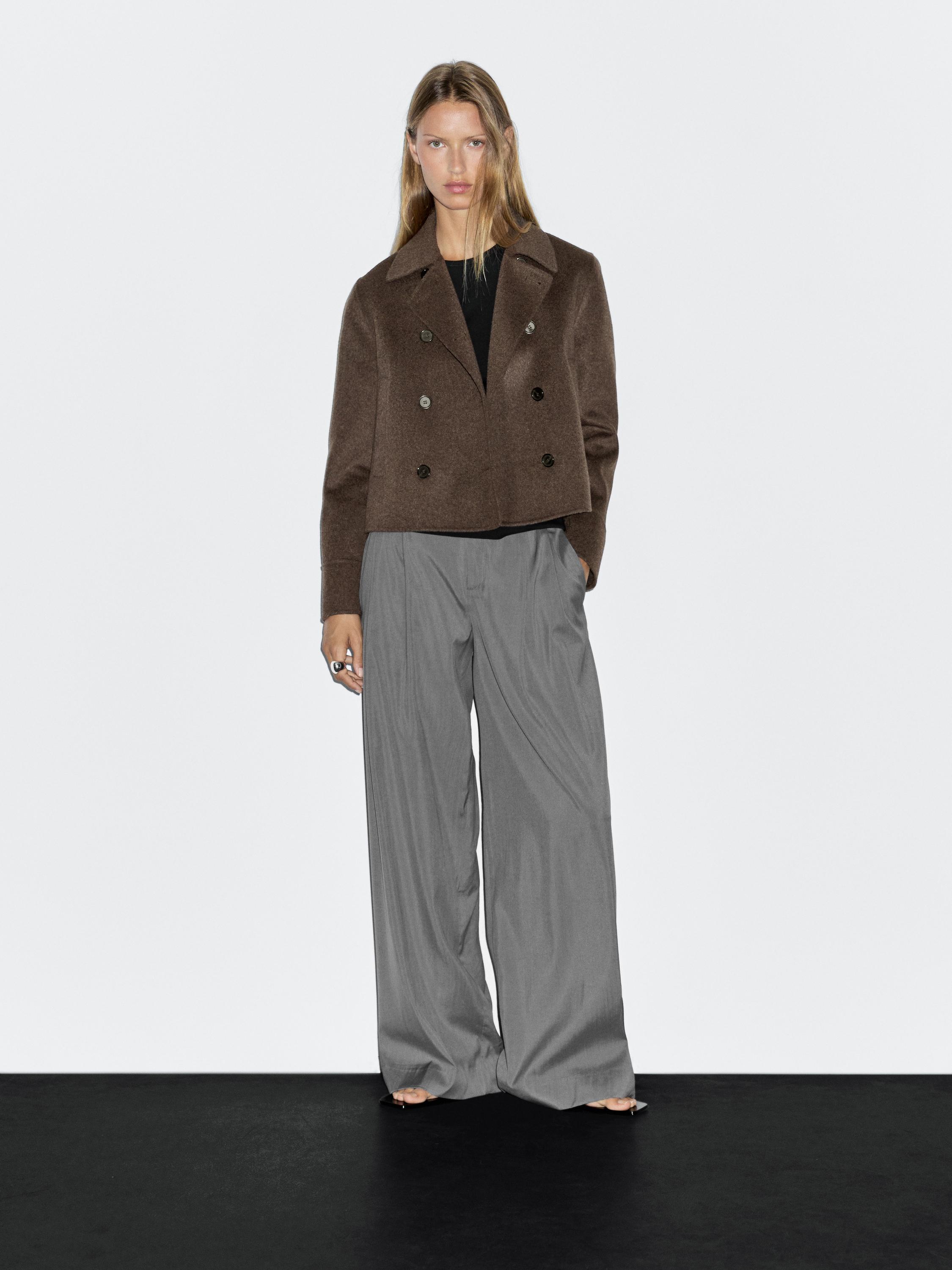 Короткое двубортное пальто из смесовой шерсти Massimo Dutti, шоколадный
Короткое двубортное пальто из смесовой шерсти Massimo Dutti, шоколадный