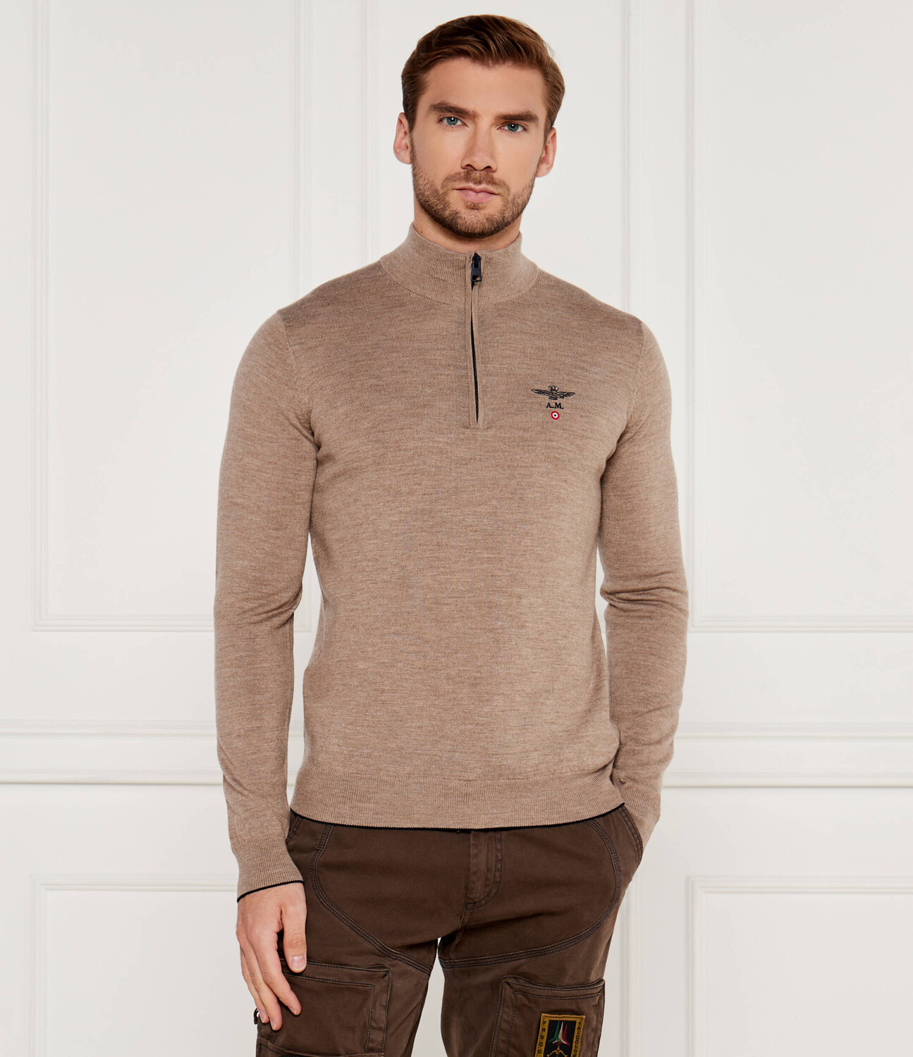 Свитер из шерсти Aeronautica Militare Slim Fit, бежевый
Свитер из шерсти Aeronautica Militare Slim Fit, бежевый
