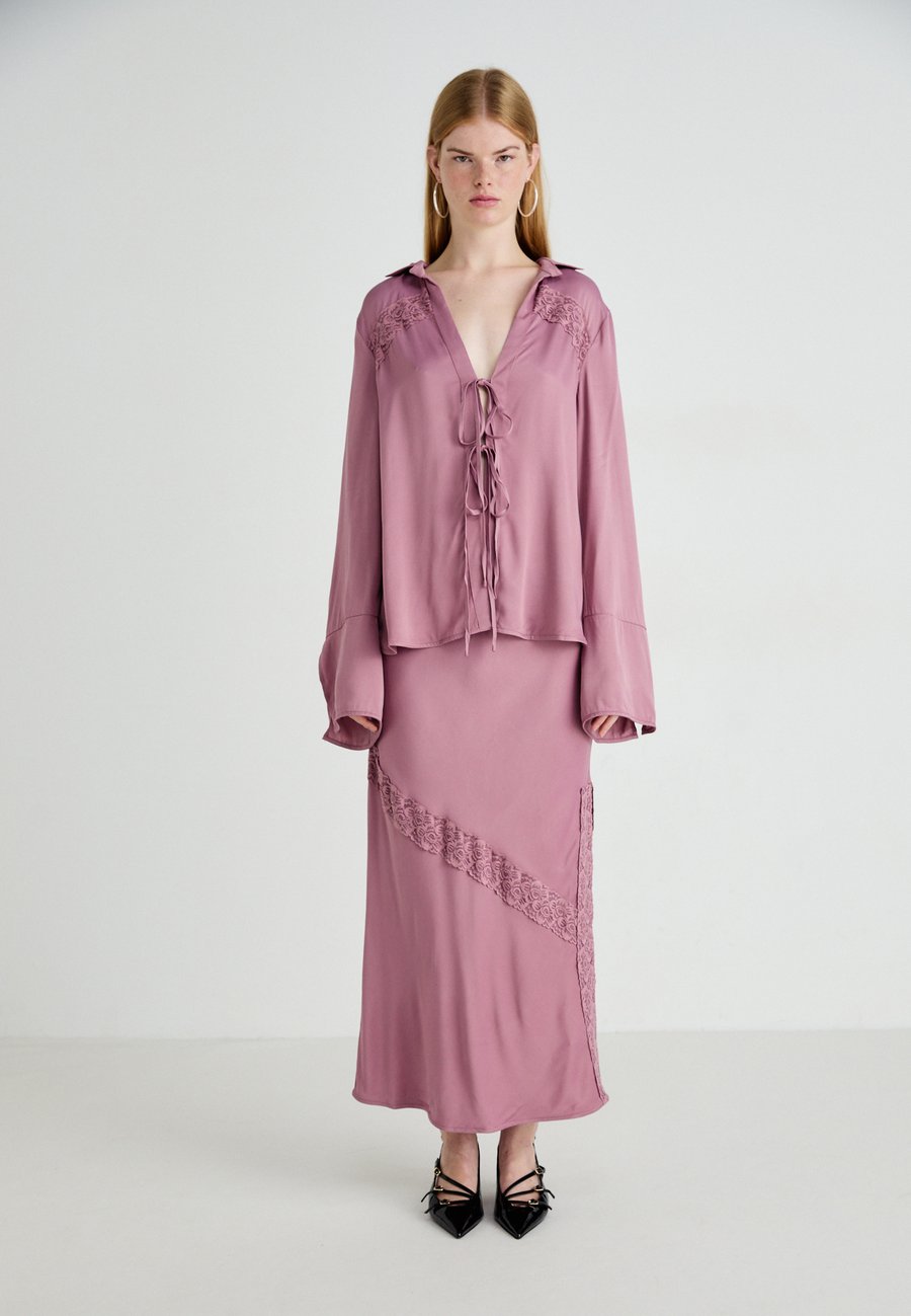 Блуза Free People LUCIA SET, Nostalgia Rose/Pink
Блуза Free People LUCIA SET, Nostalgia Rose/Pink