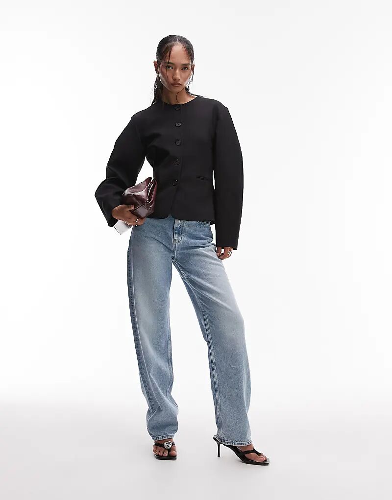 Блейзер Topshop с овальными рукавами черного цвета
Блейзер Topshop с овальными рукавами черного цвета