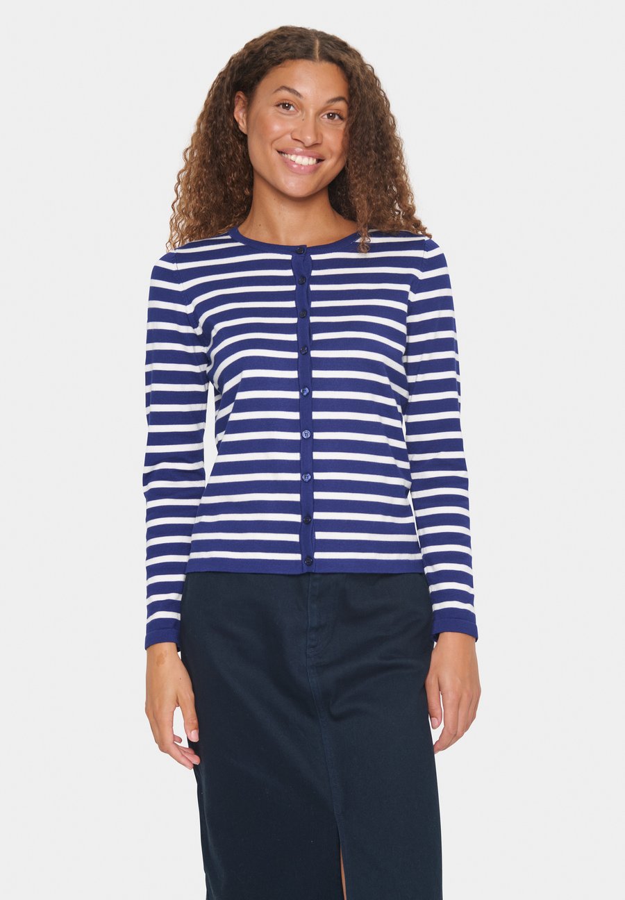 Кардиган Saint Tropez MILASZ STRIPED, Midnight Sail/Dark Blue
Кардиган Saint Tropez MILASZ STRIPED, Midnight Sail/Dark Blue