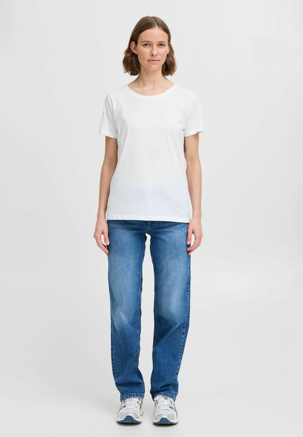 Базовая футболка NBGita North Bend, черный
Базовая футболка NBGita North Bend, черный