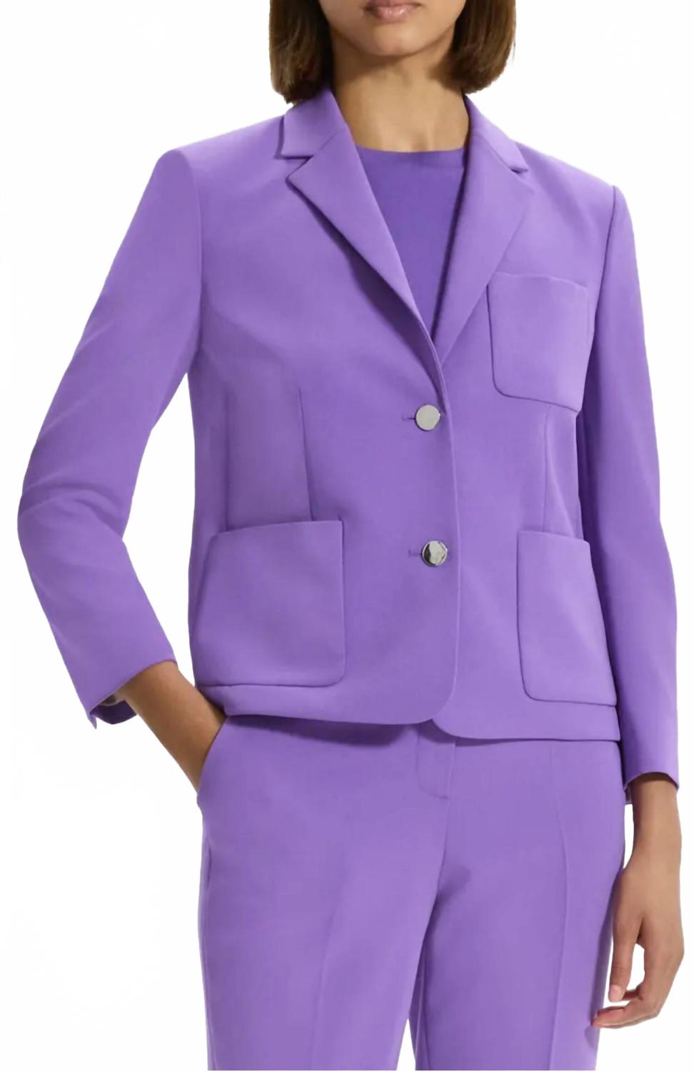 Суженный однобортный блейзер яркого пионового цвета Theory, Bright Peony
Суженный однобортный блейзер яркого пионового цвета Theory, Bright Peony