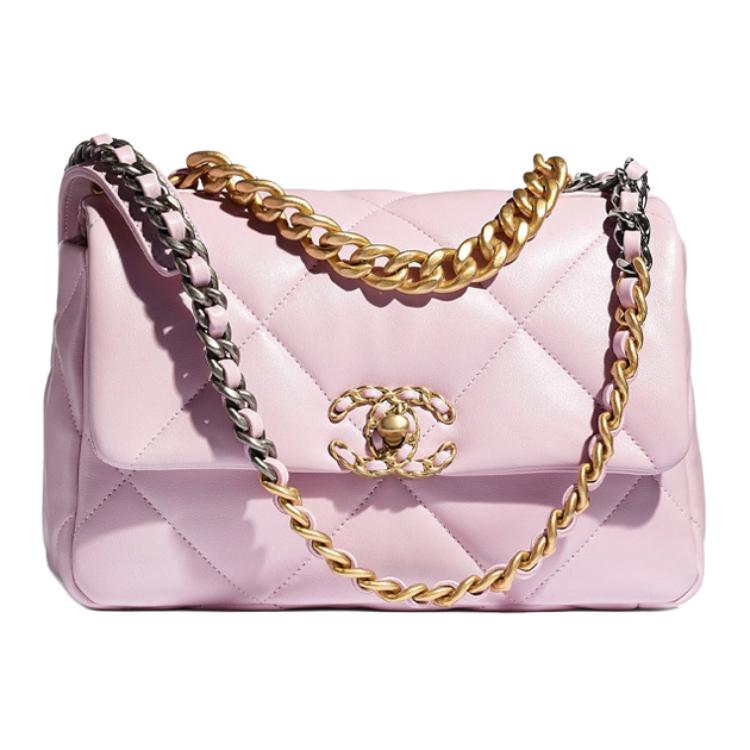 CHANEL Сумка через плечо на пояс из ягненка
CHANEL Сумка через плечо на пояс из ягненка