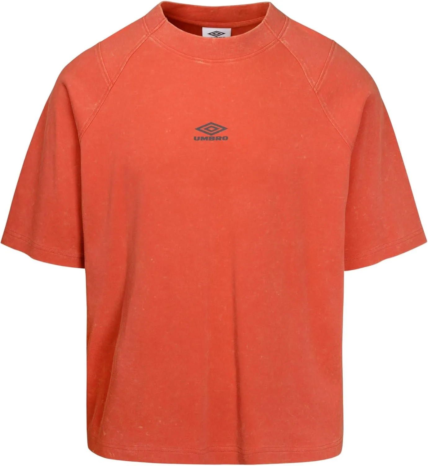 Футболка Umbro с высоким воротником
Футболка Umbro с высоким воротником