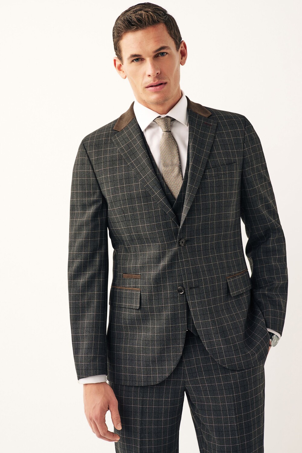 Пиджак индивидуального покроя с декоративной отделкой и клетчатым узором Next, серый
Пиджак индивидуального покроя с декоративной отделкой и клетчатым узором Next, серый