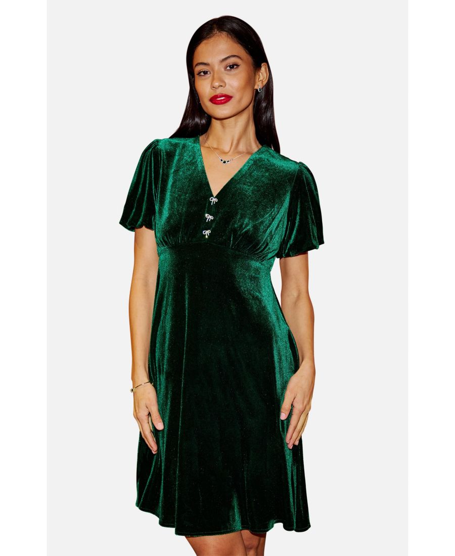 Женское бархатное платье-скейтер с отделкой стразами Yumi, Green
Женское бархатное платье-скейтер с отделкой стразами Yumi, Green