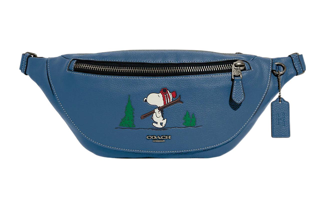 Сумка-пояс Coach в коллаборации со Snoopy
Сумка-пояс Coach в коллаборации со Snoopy