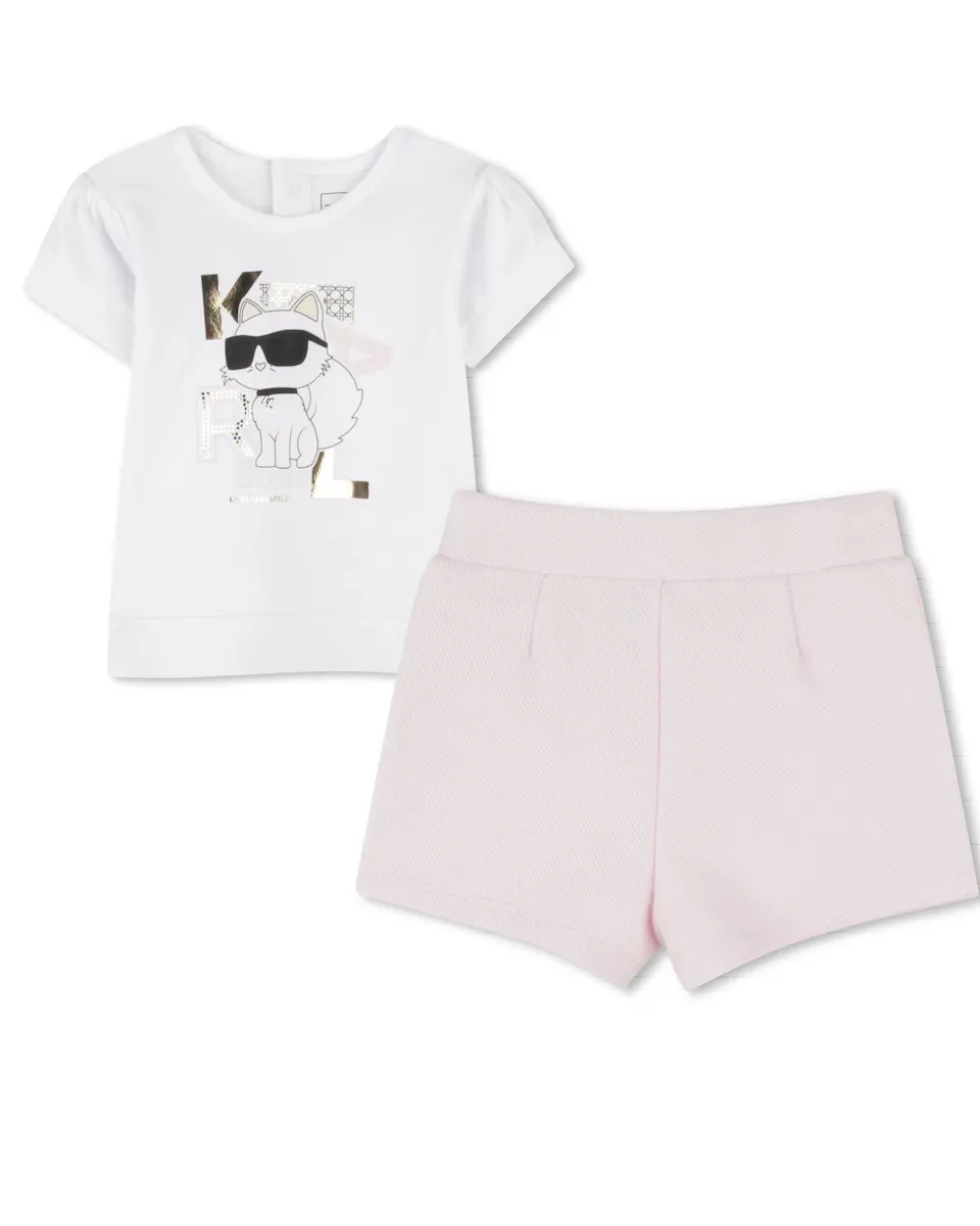 Комплект футболки для девочки с рисунком спереди и шортами Karl Lagerfeld Kids, белый
Комплект футболки для девочки с рисунком спереди и шортами Karl Lagerfeld Kids, белый